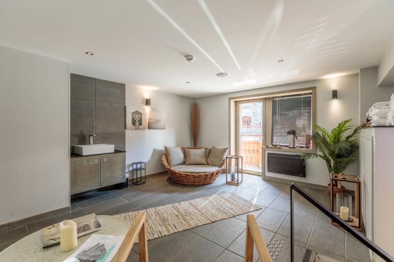 Victoria Lodge, Friendly Hotel วาลดีแซร์ ภายนอก รูปภาพ