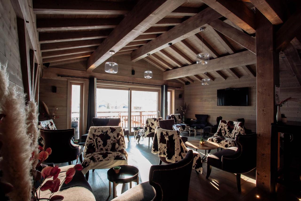 Victoria Lodge, Friendly Hotel วาลดีแซร์ ภายนอก รูปภาพ