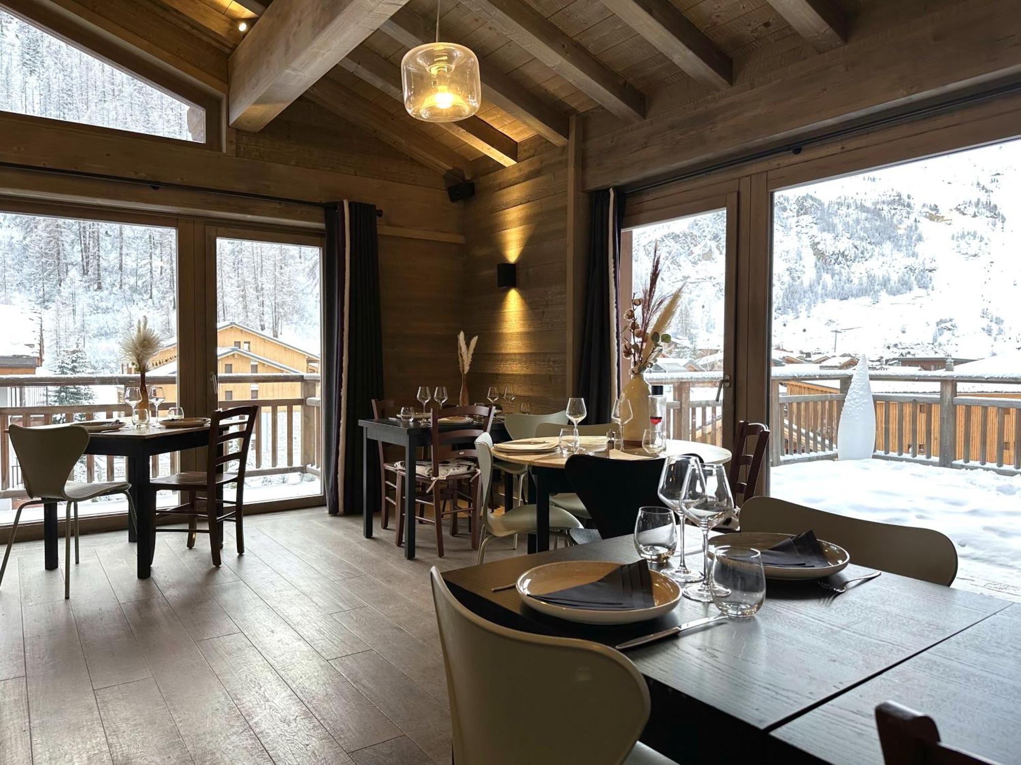 Victoria Lodge, Friendly Hotel วาลดีแซร์ ภายนอก รูปภาพ